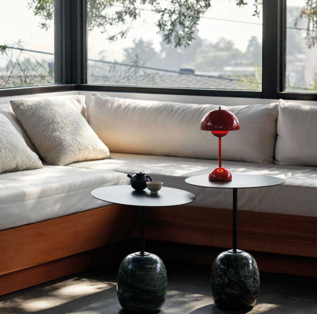 LunaGlow - Cordless LED table lamp with unique retro umbrella design | Dimmable with touch function