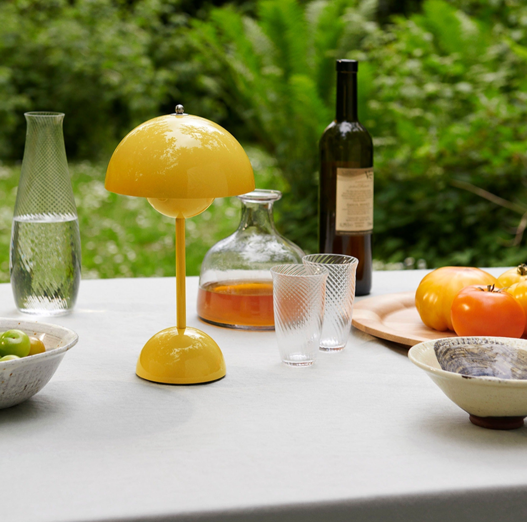 LunaGlow - Cordless LED table lamp with unique retro umbrella design | Dimmable with touch function