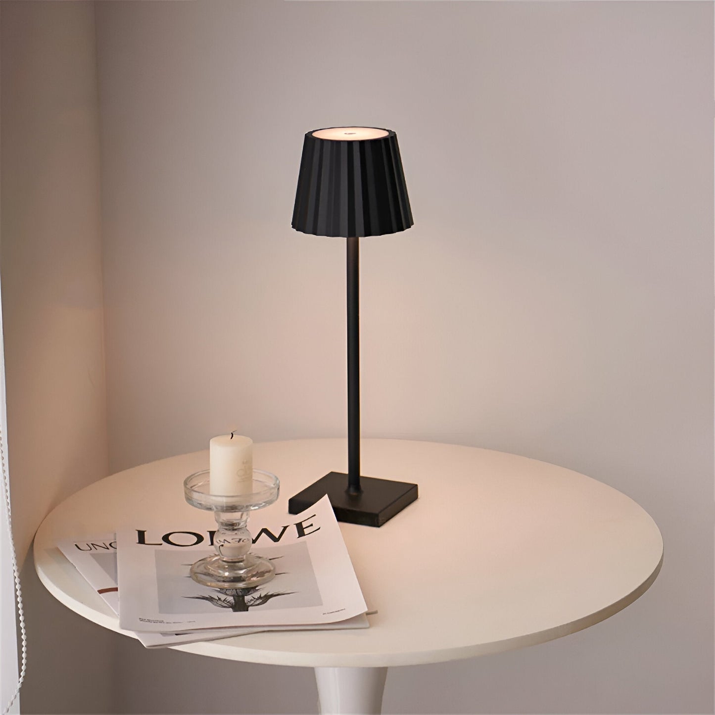 LaminaTouch - Dimmable Cordless and Rechargeable Modern LED Table Lamp