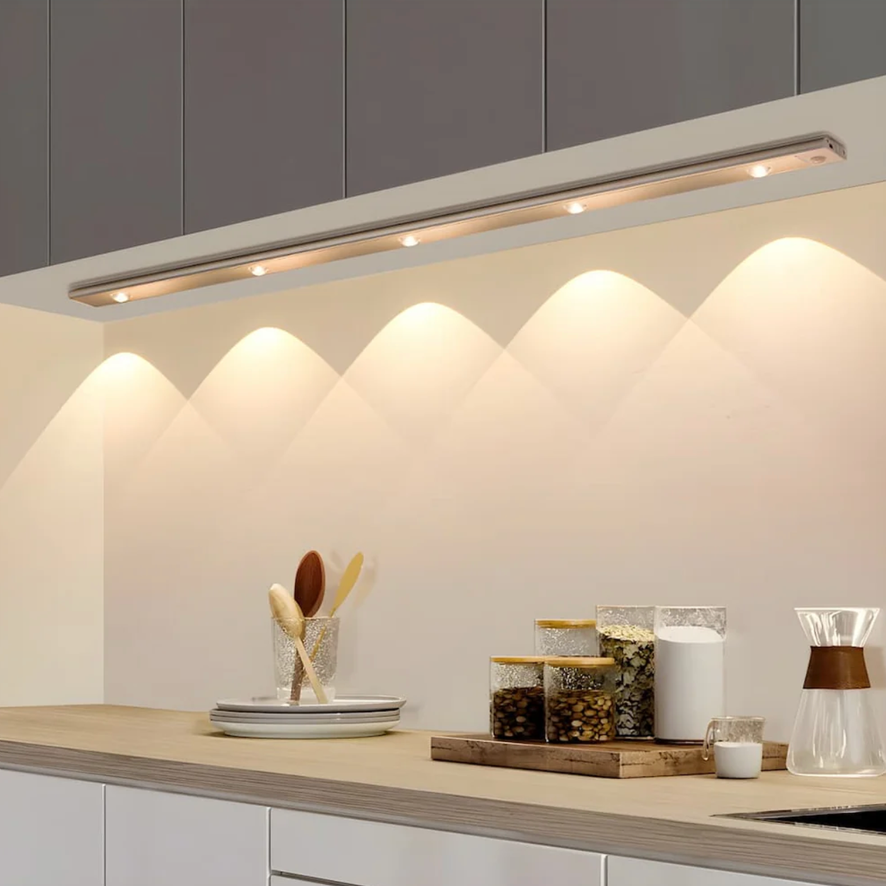 KitchenMotion - LED Under-Cabinet Light for Kitchen with Motion Sensor – Cordless, Rechargeable Battery & Dimmable